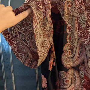 Catherines Opaque GGT Placement Print Kimono